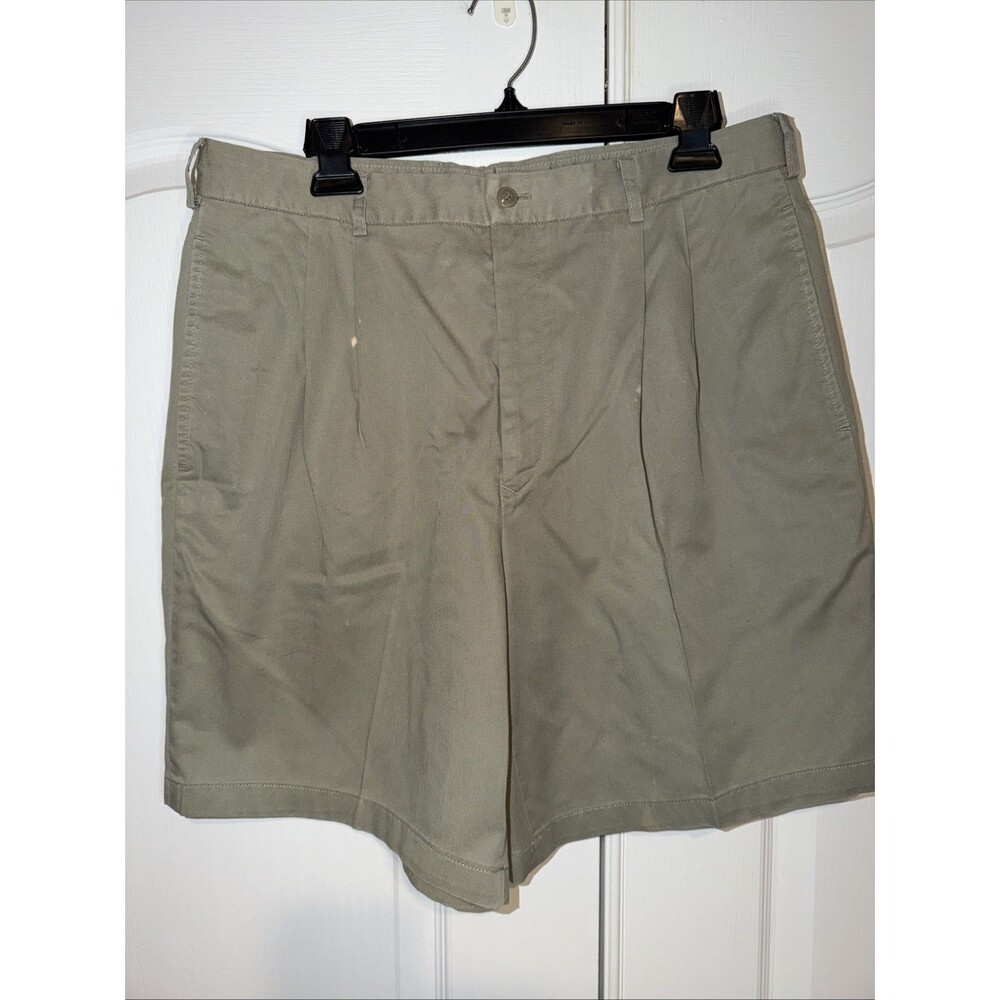 Lone Cypress Mens Shorts Green Regular Fit Pleated Chino Shorts size 33 *READ*
